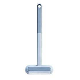Apart from the brush, it has a comfortable grip, a moderate hardness and softness